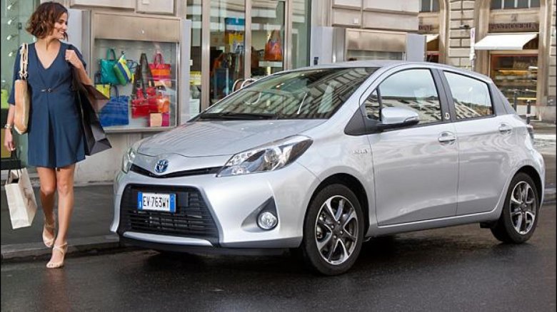 Toyota yaris hybrid