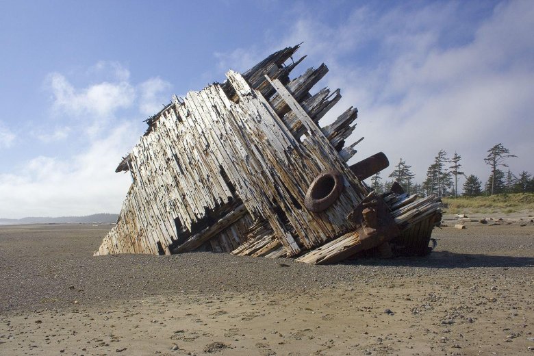 Разбитый корабль