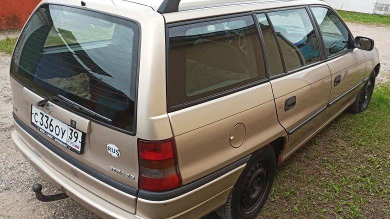 Opel astra caravan универсал 1997