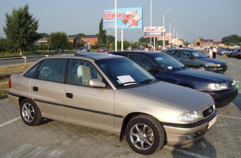 Opel astra f седан 1995