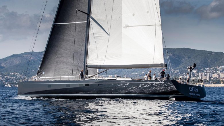 Парусная яхта