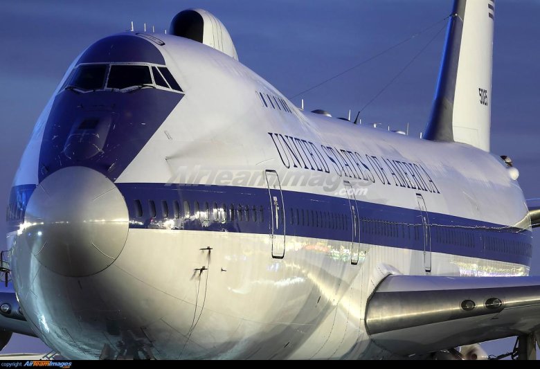 Boeing 747-e4b