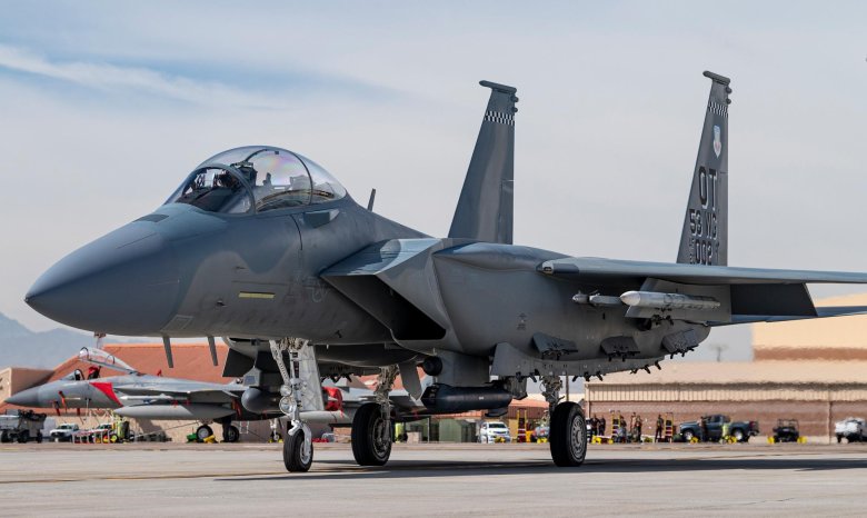 Mcdonnell douglas f-15e strike eagle