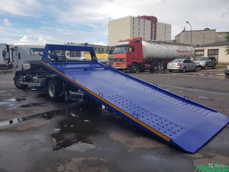 Эвакуаторная платформа хино 300