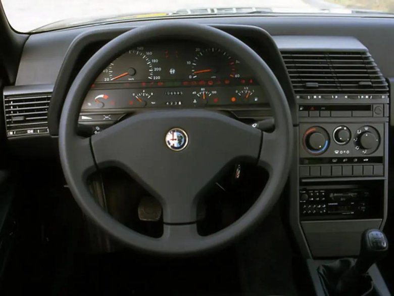 Alfa romeo 164 салон
