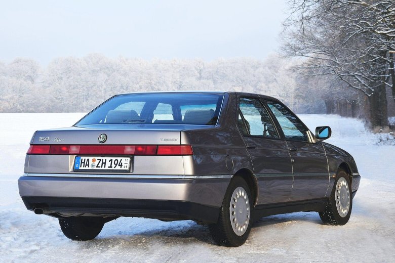 Alfa romeo 164 1987