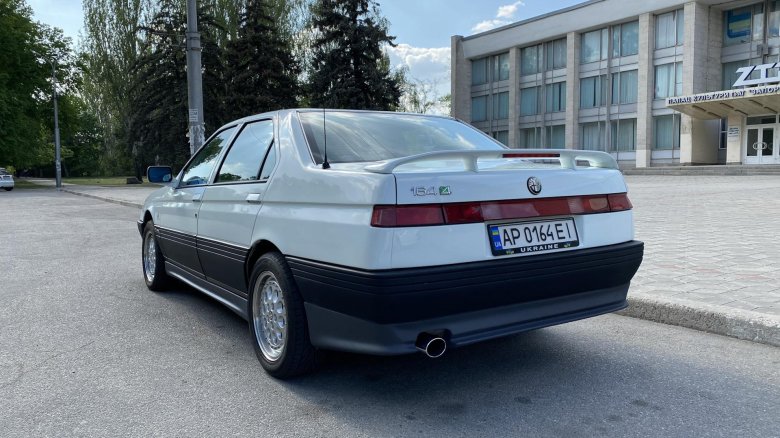 Alfa romeo 164 1990
