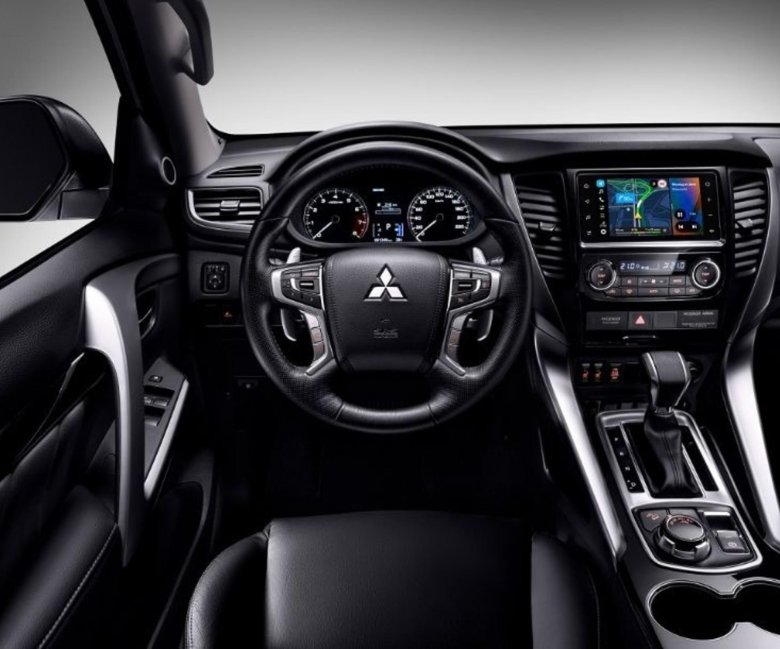 Mitsubishi pajero sport iii