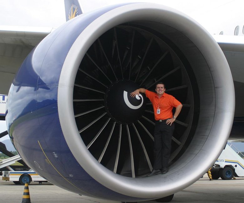 Турбина боинга 777