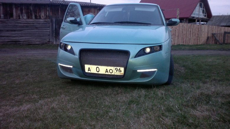 Бампер передний \ я робот\ ваз 2112