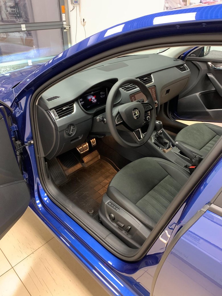 Skoda octavia a 8 салон