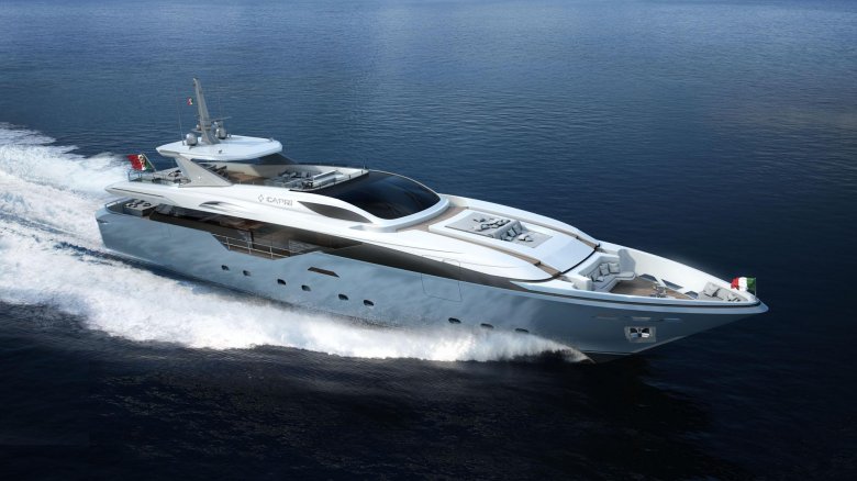 Большая яхта