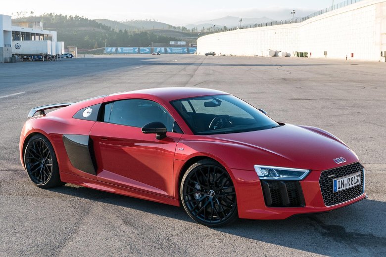 Audi r 8 sport