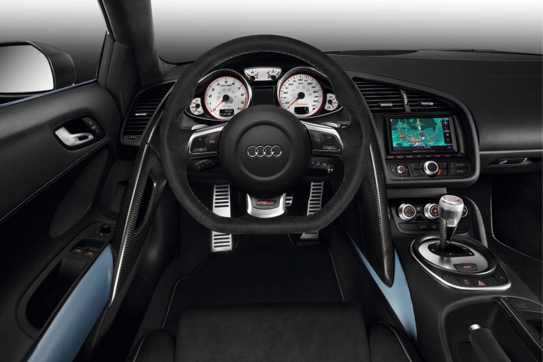 Ауди р8 салон