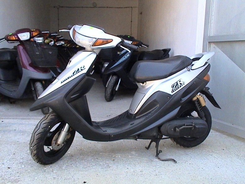 Yamaha super jog zr