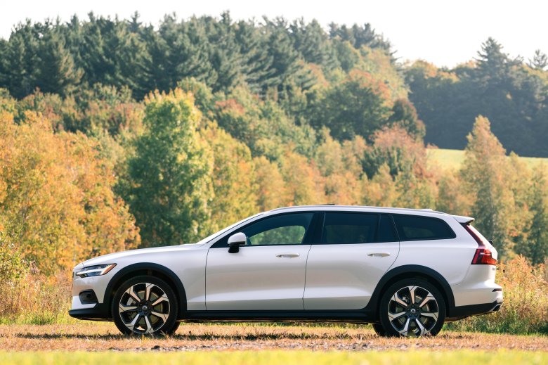 Volvo v60 cross country 2020
