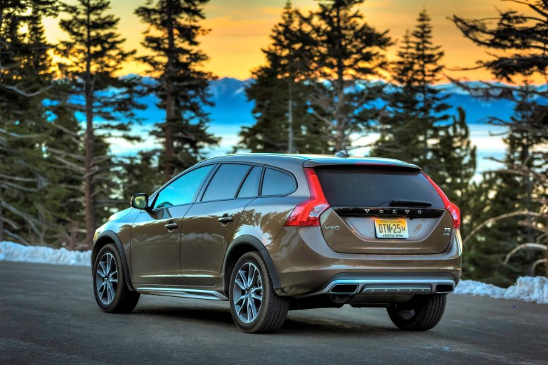 Volvo v60 cross country 2015