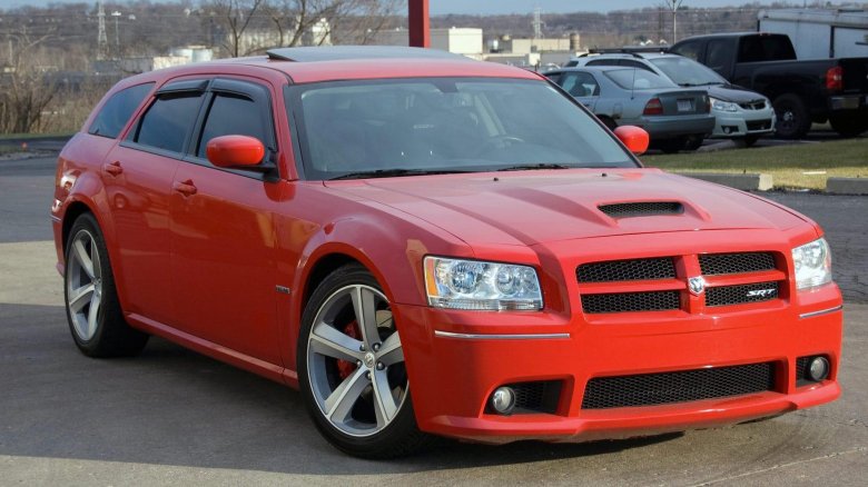 Dodge magnum srt8 2008