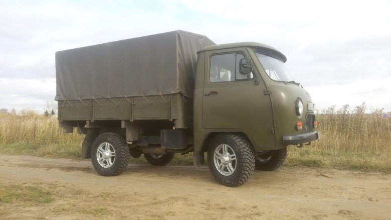 Уаз 452 бортовой с тентом