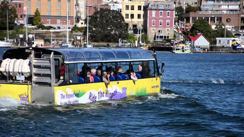 Плавающий автобус