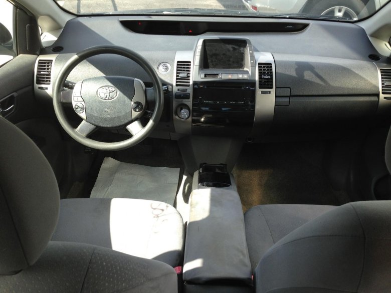 Тойота приус 2007