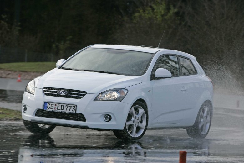 Kia ceed 2011