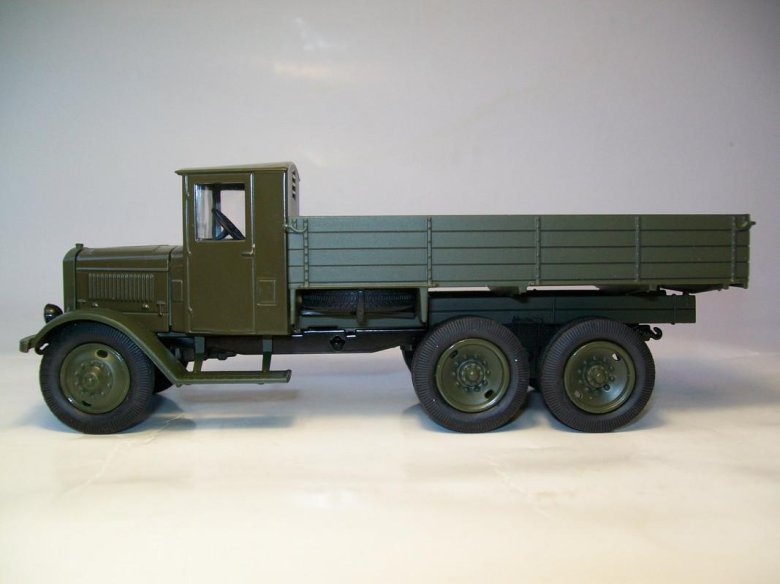 Масштабная модель грузовик