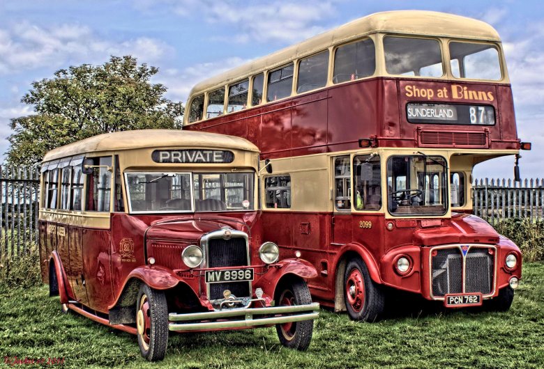 Двухэтажные автобусы в лондоне