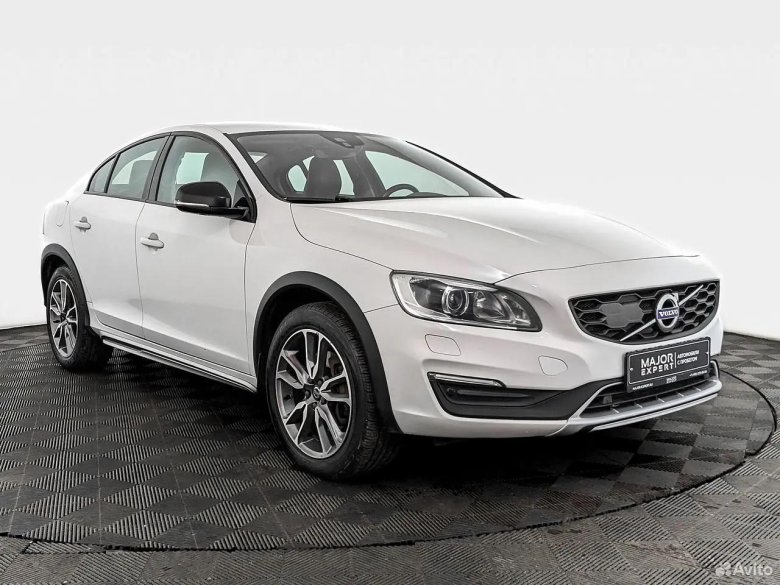 Volvo v 60 cross country