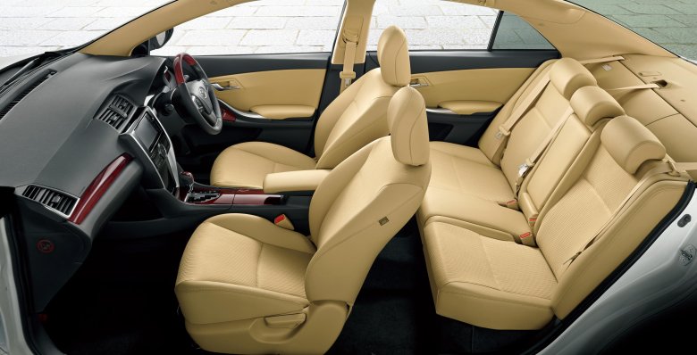 Салон тойота