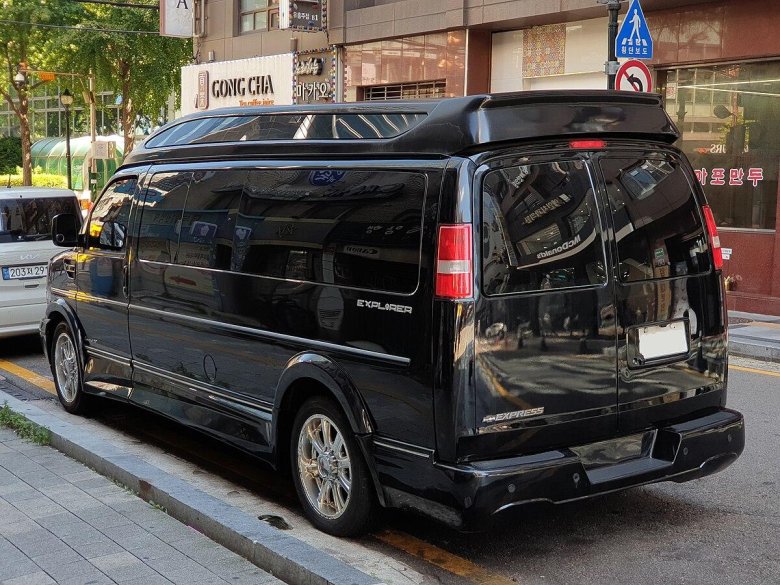 Chevrolet express explorer limited