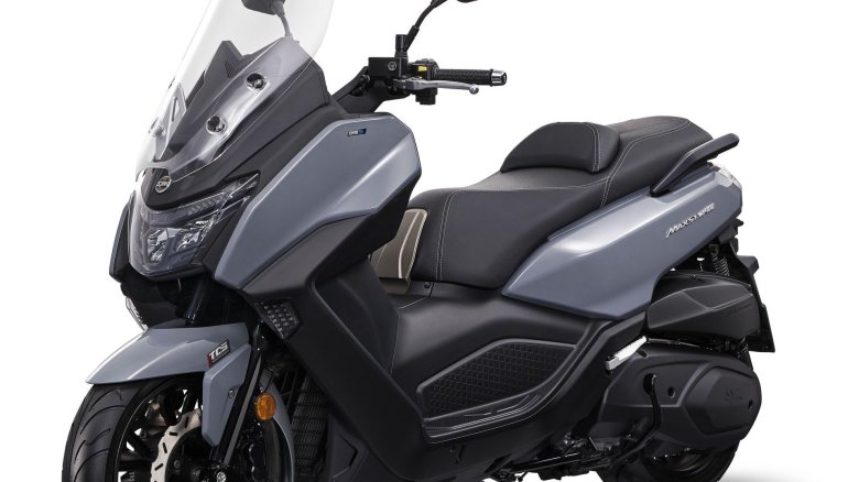 Максискутер sym maxsym