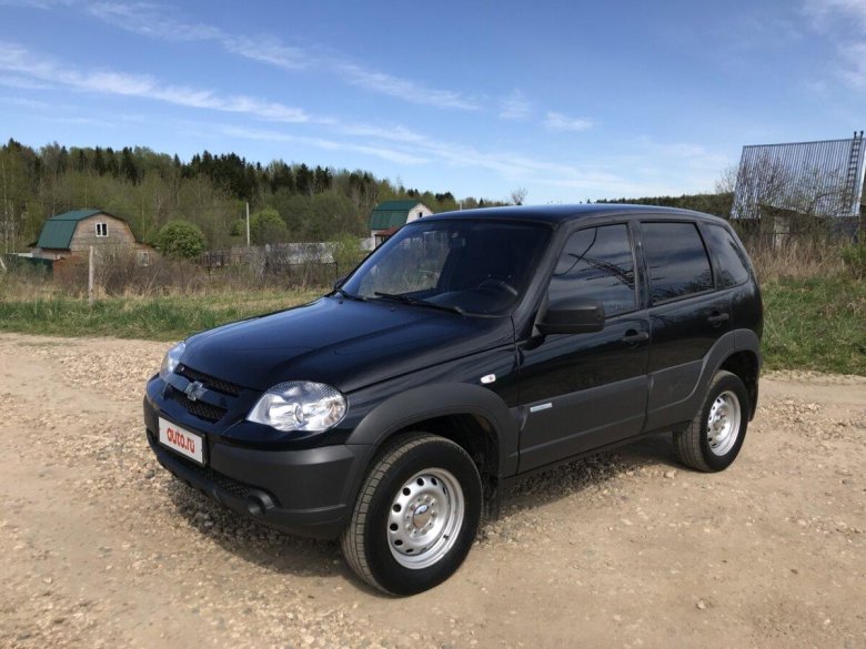 Нива шевроле 2011 чёрный