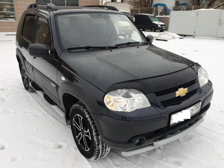 Шевроле нива 2013 черный