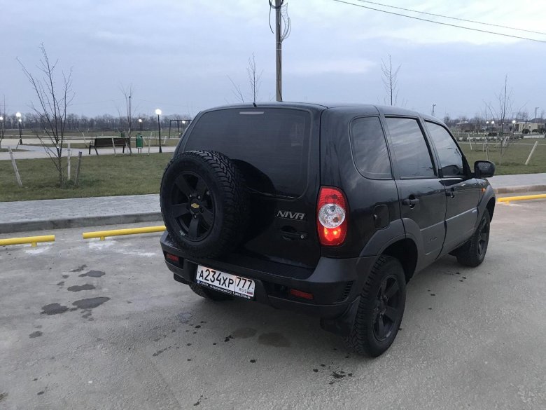 Шевроле нива black edition