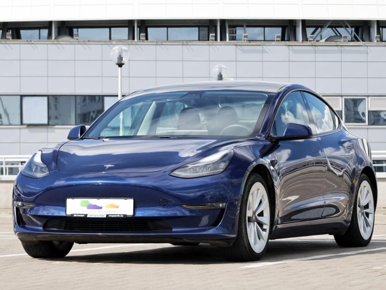 Тесла модель 3