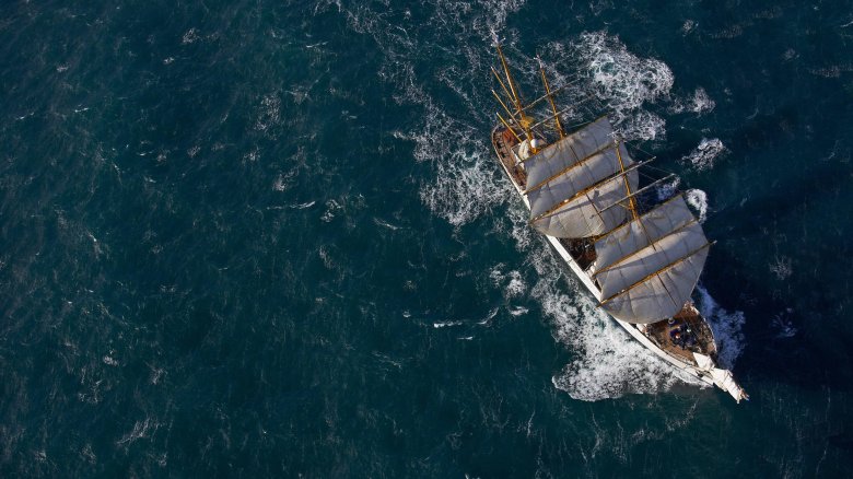 Парусник адмирал крузенштерн