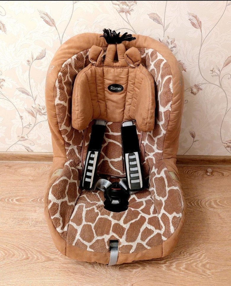 Автокресло romer жирафик