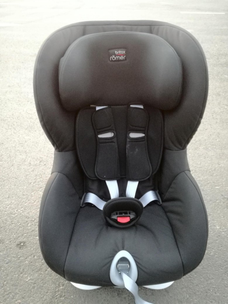 Автокресло britax