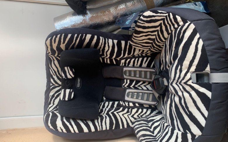 Автокресло ромер зебра