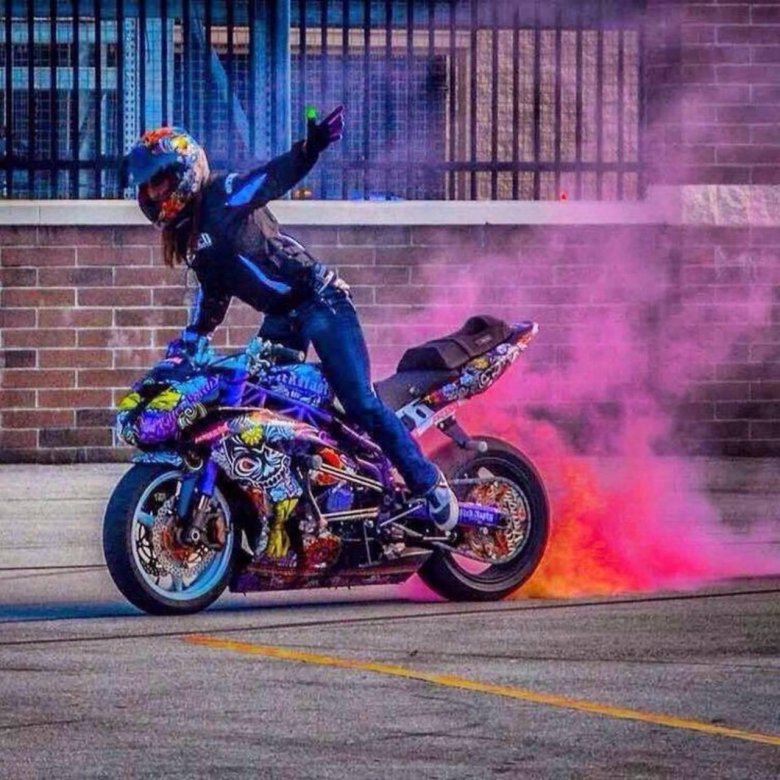 Спортивные мотоцикл