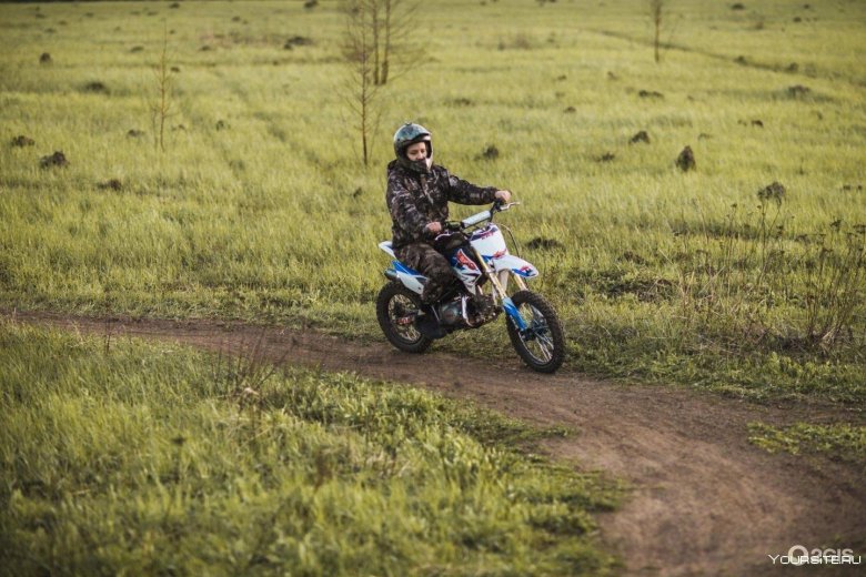 Питбайк на природе