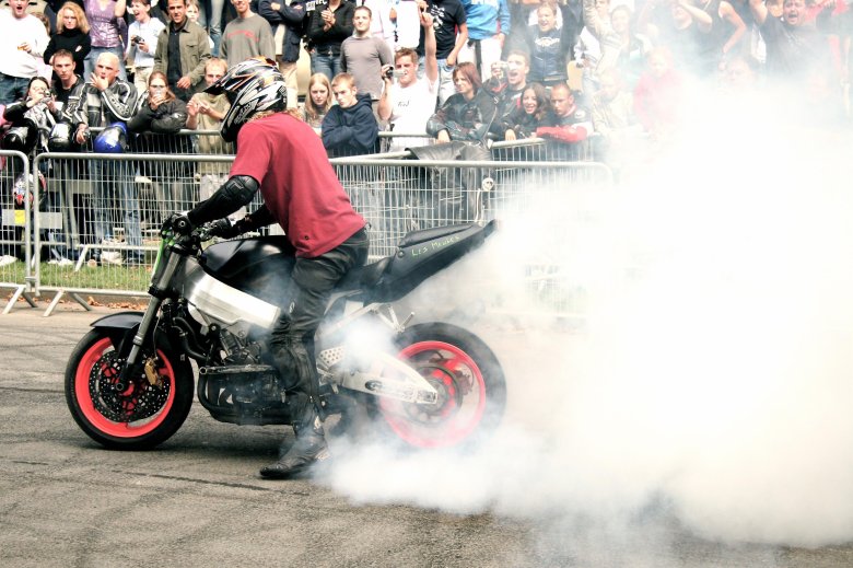 Дрифт на мотоцикле