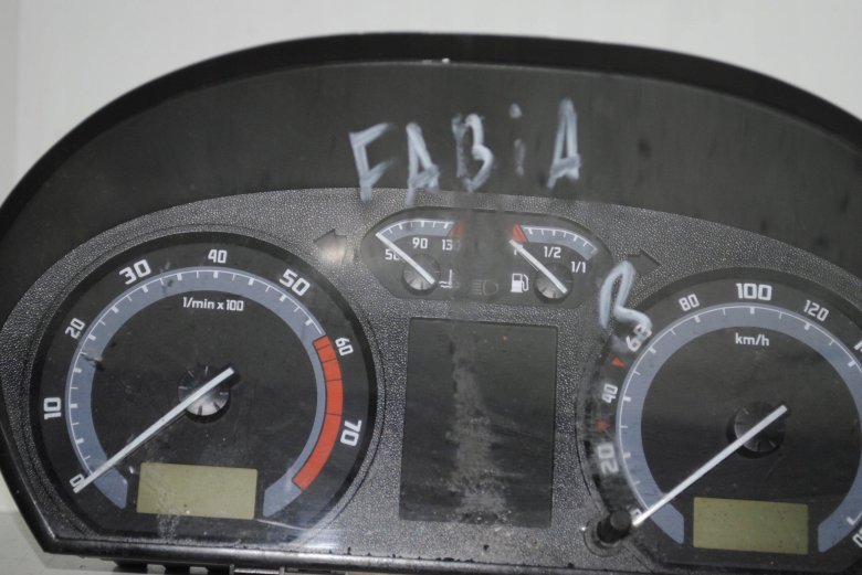 Приборная панель шкода фабия 1