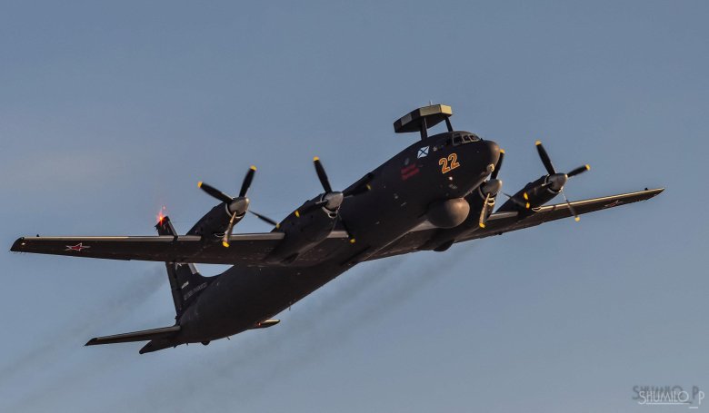 Противолодочный самолет ил-38н