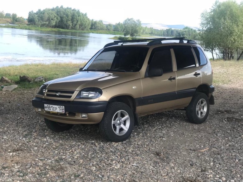 Шеви нива бертоне