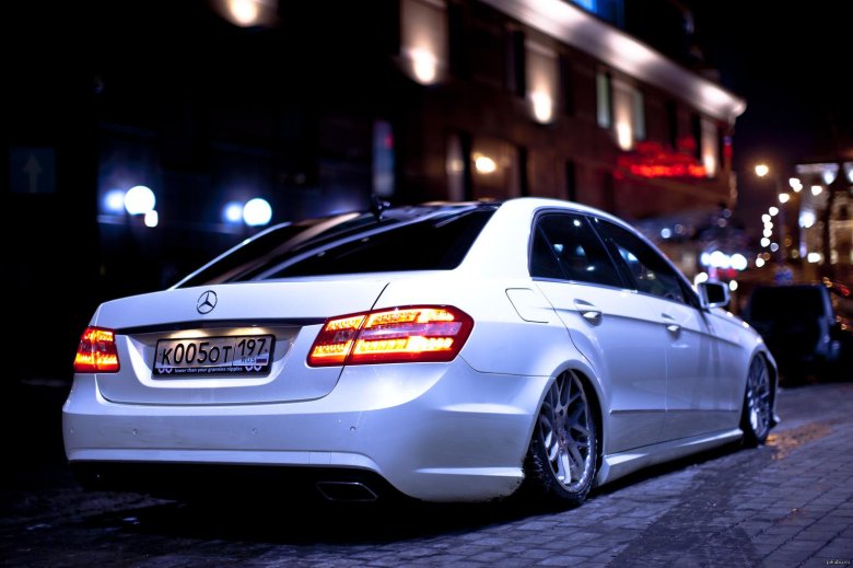 Mercedes benz e63 amg