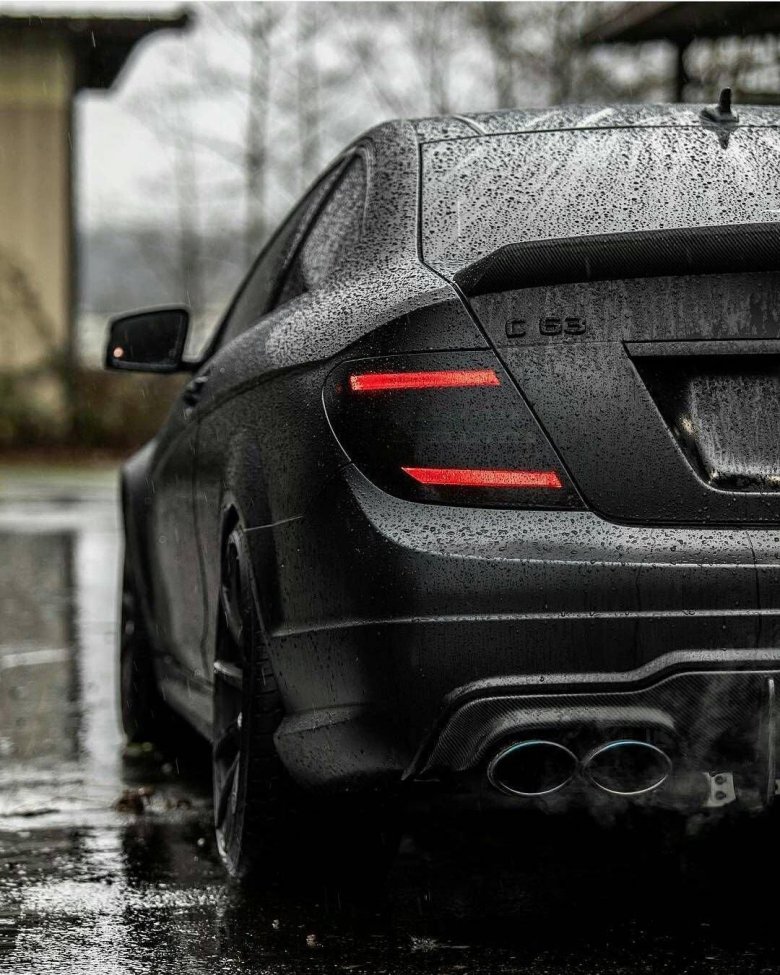 Mercedes benz c 63 amg