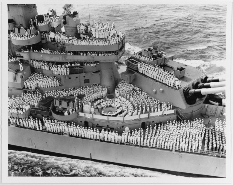 Линкор бисмарк экипаж