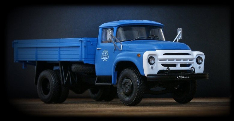 Грузовик зил 130